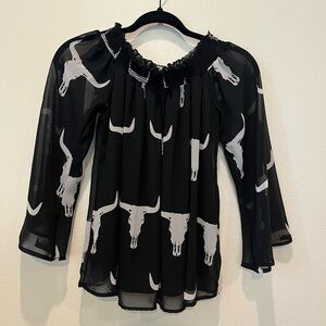 Peach Love California Black and White Relaxed Ruffled Blouse